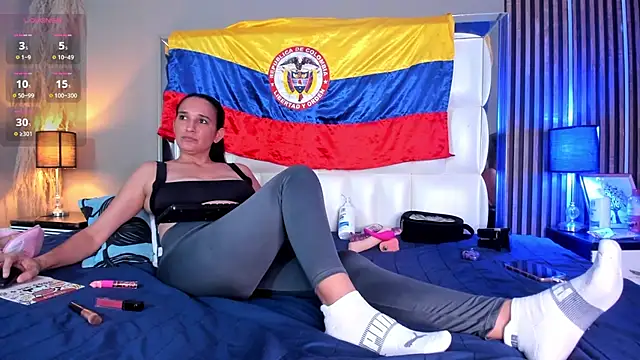 Snapshot of MILF_AURORA chatting on 07/09/26, 08:46 MILF AURORA online show from 07/09/26, 08:46