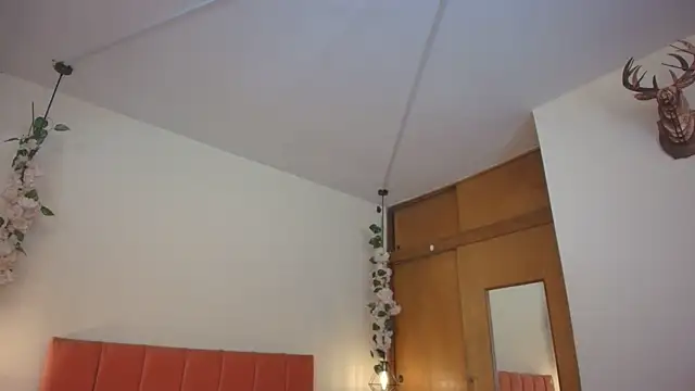 Shadya  online show from 06/20/26, 03:20