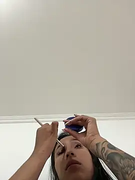 Snapshot of AMARA21 chatting on 04/15/26, 01:29 AMARA21 online show from 04/15/26, 01:29