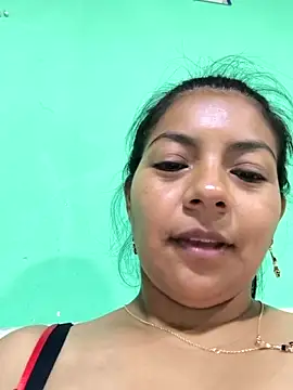 Snapshot of Tamaraxxx_hot chatting on 05/29/26, 04:43 Tamaraxxx hot online show from 05/29/26, 04:43