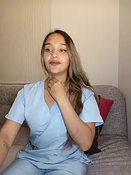 Snapshot of Miss_Taniac chatting on 05/14/26, 02:18 Miss Taniac online show from 05/14/26, 02:18