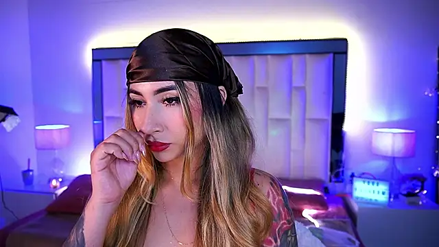 Snapshot of abbymodell1 chatting on 07/12/26, 12:56 abbymodell1 online show from 07/12/26, 12:56