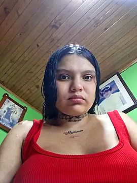 Snapshot of nika_1327 chatting on 06/05/26, 08:47 nika 1327 online show from 06/05/26, 08:47