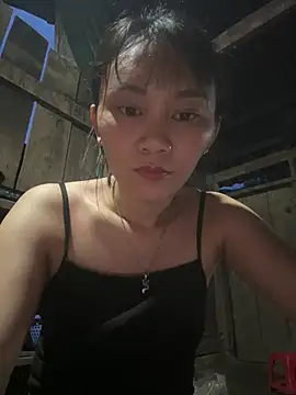 Snapshot of Kim_Kelly chatting on 05/17/26, 11:50 Kim Kelly online show from 05/17/26, 11:50