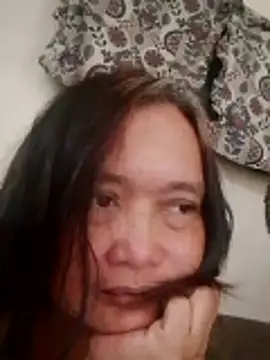 Snapshot of jeanyummytits chatting on 05/14/26, 02:40 jeanyummytits online show from 05/14/26, 02:40