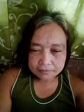 jeanyummytits online show from 05/21/26, 12:06