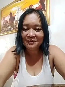 jeanyummytits online show from 06/26/26, 11:09