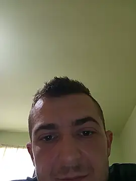 Snapshot of Mariofls chatting on 05/29/26, 02:15 Mariofls online show from 05/29/26, 02:15