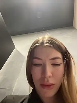 Risky Mia69 online show from 04/26/26, 05:10