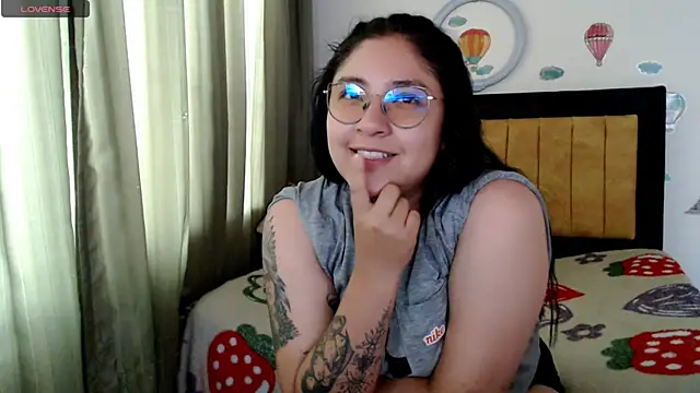 MAYEXS online show from 04/12/26, 10:15