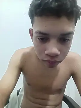 Snapshot of curious_straight_guy chatting on 07/02/26, 02:01 curious straight guy online show from 07/02/26, 02:01