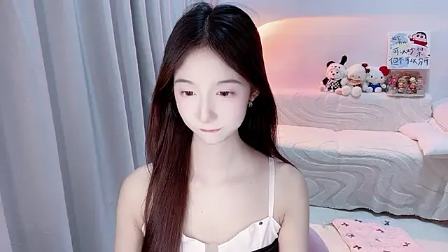 Snapshot of lucky-tt chatting on 05/26/26, 11:06 lucky-tt online show from 05/26/26, 11:06
