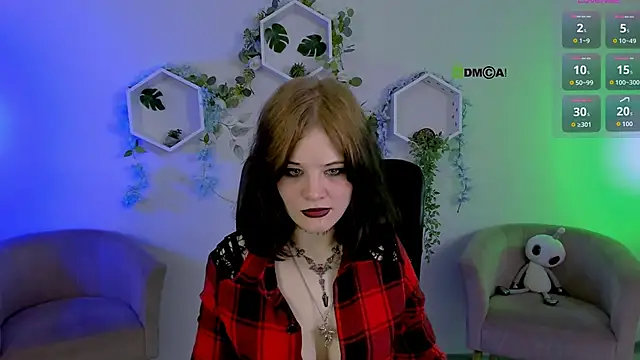 nikki kiss  online show from 06/29/26, 08:31