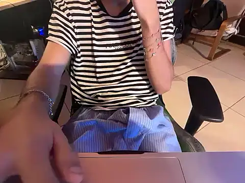 franchu19cm online show from 04/16/26, 07:53