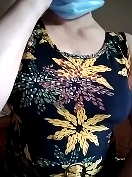 Snapshot of ALonmill chatting on 04/14/26, 01:22 ALonmill online show from 04/14/26, 01:22