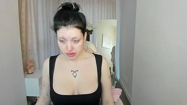 Snapshot of Jena_Mi1ler chatting on 05/11/26, 01:22 Jena Mi1ler online show from 05/11/26, 01:22