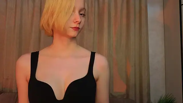 sweet lynx online show from 04/15/26, 04:14