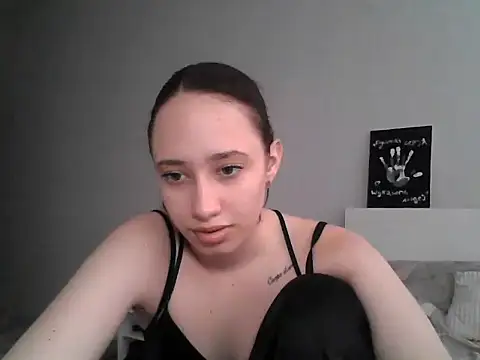 Snapshot of DarkMirel chatting on 05/21/26, 02:02 DarkMirel online show from 05/21/26, 02:02