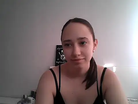 Snapshot of DarkMirel chatting on 05/25/26, 01:17 DarkMirel online show from 05/25/26, 01:17