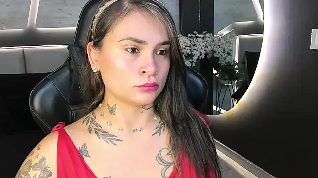 MILATEMPTRESS online show from 04/27/26, 01:09