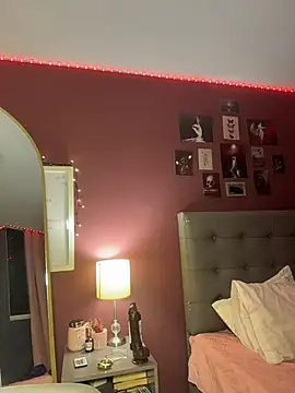 Charlotte james1 online show from 04/15/26, 12:17