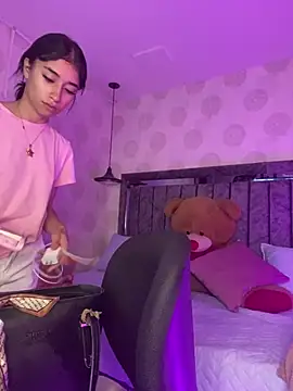 Alahia pink  online show from 04/17/26, 05:10