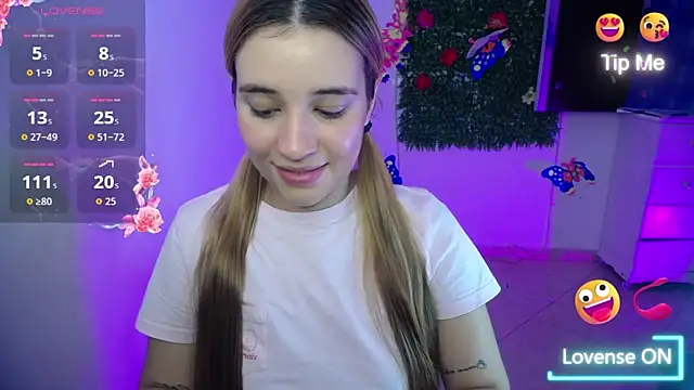 Snapshot of Ambar_lynn01 chatting on 05/19/26, 08:15 Ambar lynn01 online show from 05/19/26, 08:15