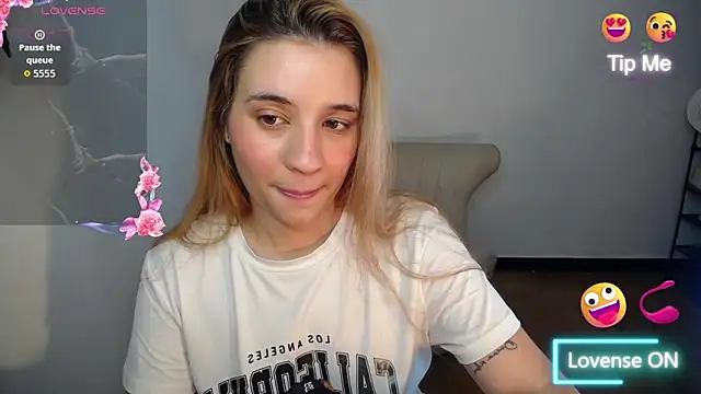 Snapshot of Ambar_lynn01 chatting on 06/21/26, 08:11 Ambar lynn01 online show from 06/21/26, 08:11
