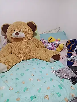 Snapshot of Sweet____Cherry chatting on 07/15/26, 11:32 Sweet Cherry online show from 07/15/26, 11:32