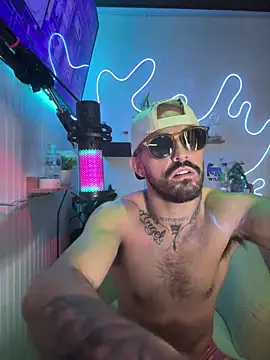 Snapshot of NickyThix chatting on 04/15/26, 07:58 NickyThix online show from 04/15/26, 07:58