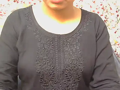 Snapshot of Avni-kumarii chatting on 05/26/26, 03:46 Avni-kumarii online show from 05/26/26, 03:46
