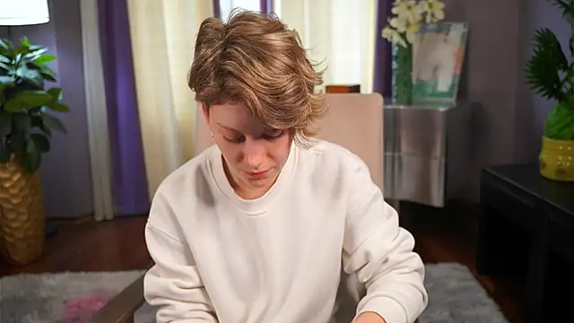 GertieAybar online show from 04/19/26, 04:12