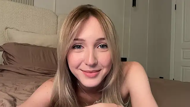 Snapshot of Kattie_Petite chatting on 07/09/26, 05:06 Kattie Petite online show from 07/09/26, 05:06