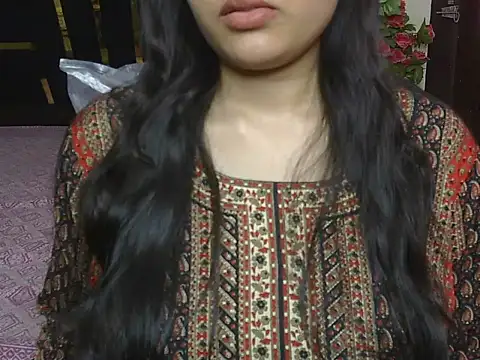 Snapshot of Its-akeera chatting on 04/22/26, 04:15 Its-akeera online show from 04/22/26, 04:15