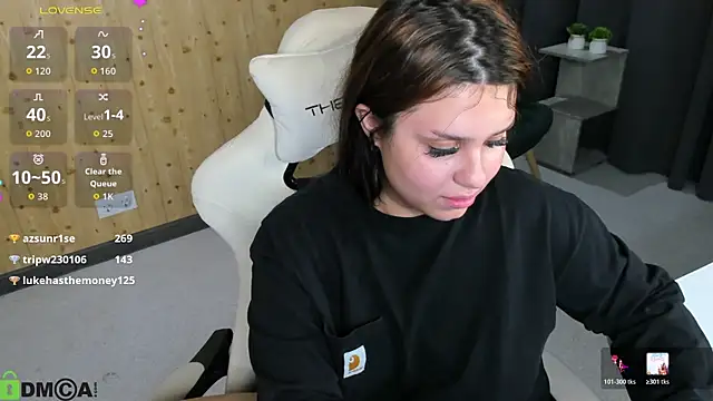nicolewoss online show from 06/29/26, 10:15