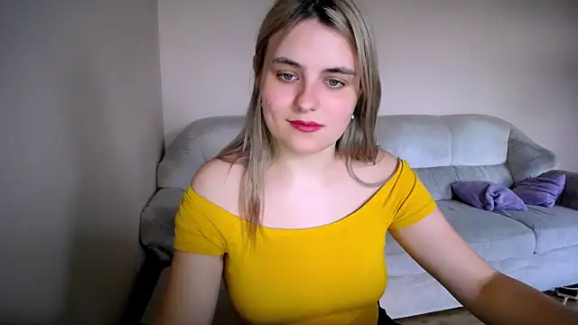 Snapshot of _shy_sabrina__ chatting on 04/29/26, 12:20 shy sabrina online show from 04/29/26, 12:20