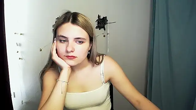 Snapshot of _shy_sabrina__ chatting on 05/13/26, 03:09 shy sabrina online show from 05/13/26, 03:09