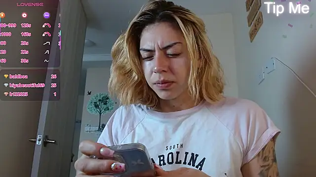 Snapshot of aprildumont chatting on 07/01/26, 11:34 aprildumont online show from 07/01/26, 11:34
