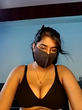 HotShanayaXO online show from 04/21/26, 01:42