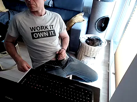 KoneserZmyslow online show from 06/11/26, 12:25