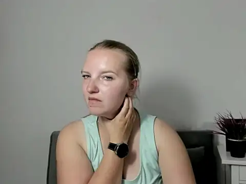 RoseTeacherX online show from 06/12/26, 05:23