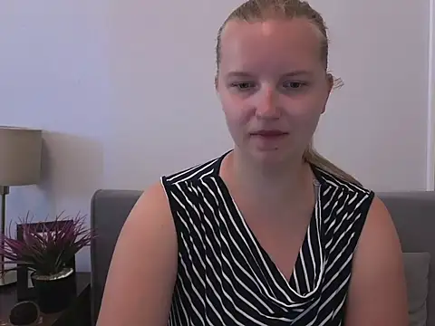 RoseTeacherX online show from 07/02/26, 07:36