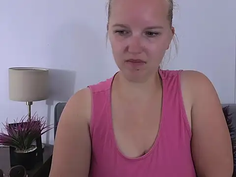 RoseTeacherX online show from 07/08/26, 07:35