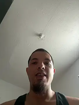 Snapshot of irakyhernadez chatting on 04/28/26, 02:11 irakyhernadez online show from 04/28/26, 02:11