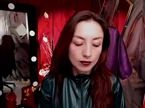 Snapshot of Queenscarlettsecret chatting on 05/11/26, 01:50 Queenscarlettsecret online show from 05/11/26, 01:50