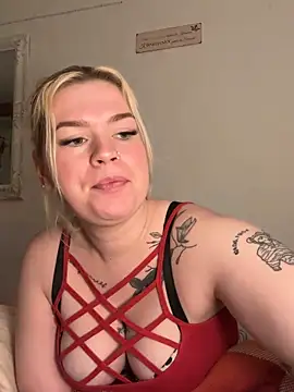 BlondeChaya online show from 04/21/26, 10:10