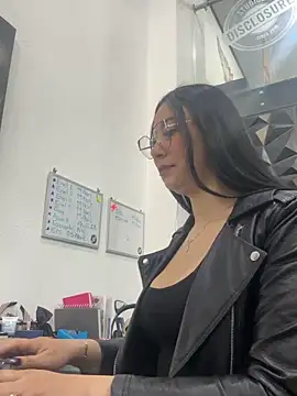 Isabellaa  moon online show from 04/15/26, 04:14