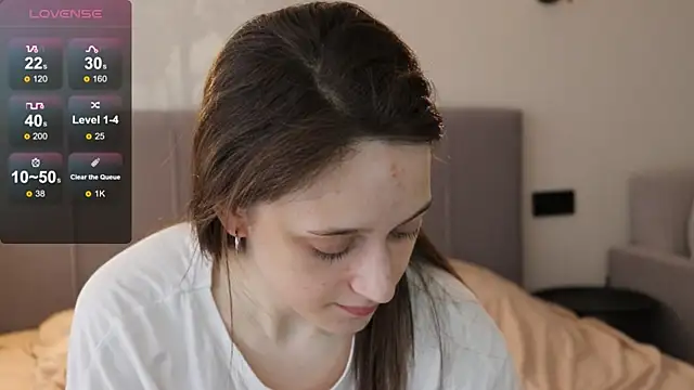 ellyellow online show from 04/18/26, 08:40