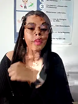 Snapshot of SOFIA-11_ chatting on 04/27/26, 07:23 SOFIA-11 online show from 04/27/26, 07:23
