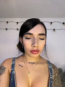milasantana  online show from 07/12/26, 03:03
